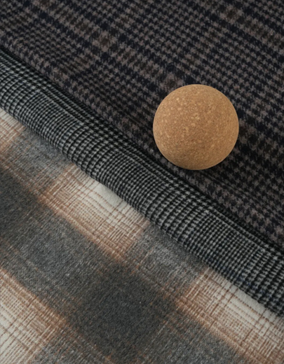 Double Faced Wool Overcoats vs. Single Layer Lined Coats: Isang Comprehensive Material and Manufacturing Analysis para sa Global Garment Procurement